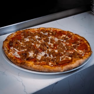 Carne Pizza